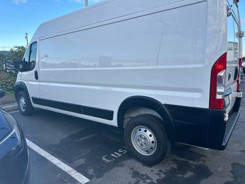 Used 2023 RAM ProMaster 2500 image 5