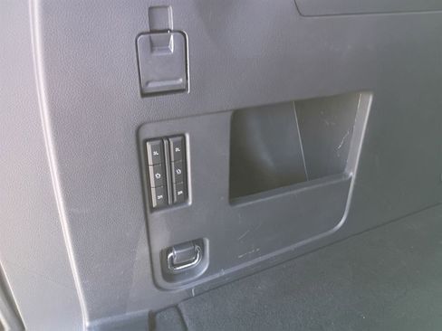 Used 2024 Ford Expedition Max XLT image 10