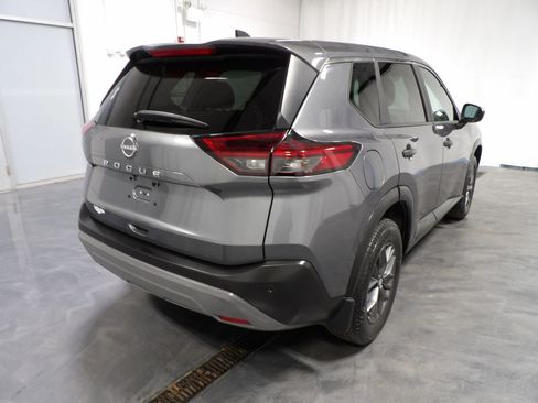 Used 2022 Nissan Rogue S FWD image 5