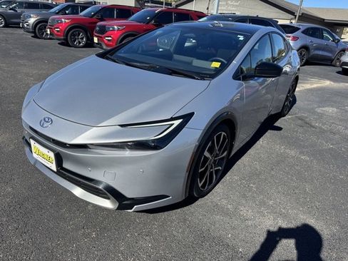 Used 2024 Toyota Prius Prime Premium image 7