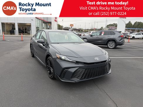 New 2026 Toyota Camry SE image 1