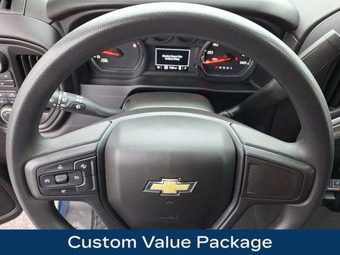 Used 2025 Chevrolet Silverado 2500 Custom w/ Custom Value Package AWD/4WD image 4
