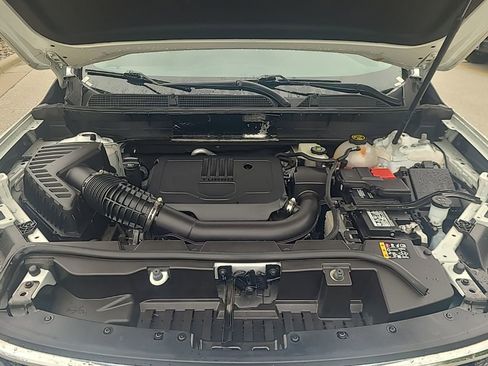 Used 2023 GMC Acadia SLT image 22