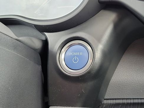 Used 2024 Toyota Sienna XSE w/ XSE Premium Package FWD image 32