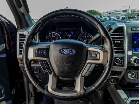 Used 2021 Ford F250 Platinum w/ Tremor Off-Road Package image 17