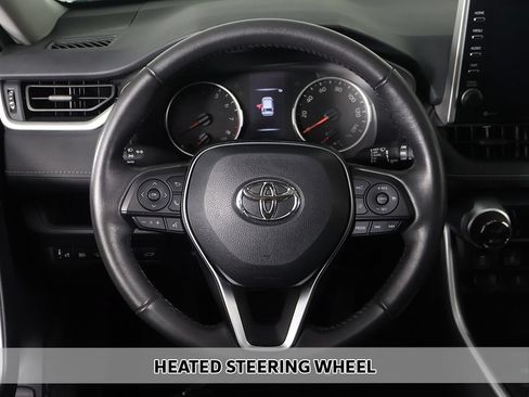 Used 2022 Toyota RAV4 XLE w/ Convenience Package AWD/4WD image 7