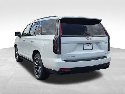 Used 2023 Cadillac Escalade Sport Platinum w/ Heavy-Duty Trailer Package AWD/4WD image 3