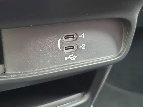 New 2026 Chrysler Pacifica Select image 31