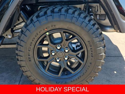 New 2025 Jeep Gladiator Willys image 35