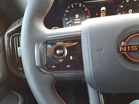 Used 2025 Nissan Armada PRO-4X w/ Pro-4X Premium Package image 18