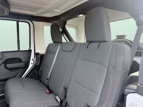 Used 2026 Jeep Wrangler Unlimited Rubicon image 22