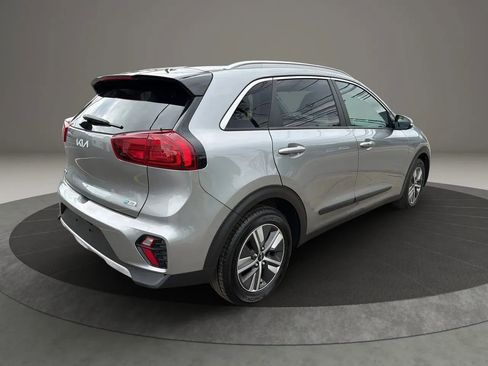 Used 2022 Kia Niro EX FWD image 5
