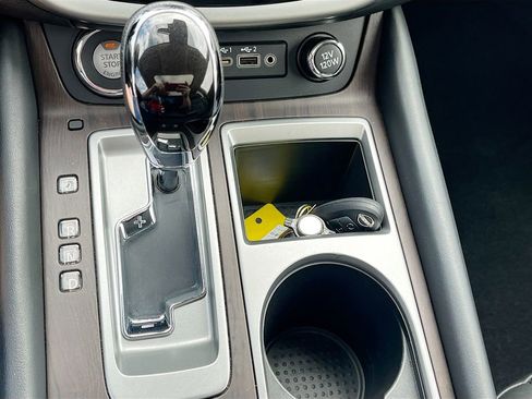 Used 2024 Nissan Murano Platinum w/ Cargo Package image 17