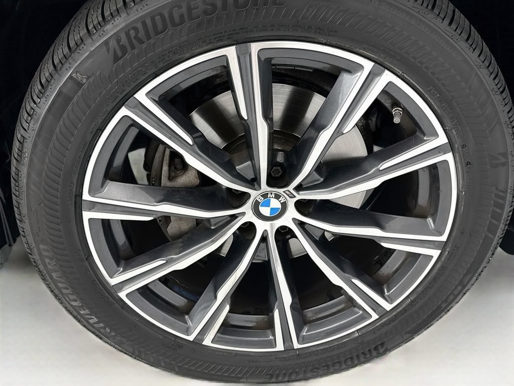 Used 2024 BMW X5 sDrive40i w/ M Sport Package RWD image 31