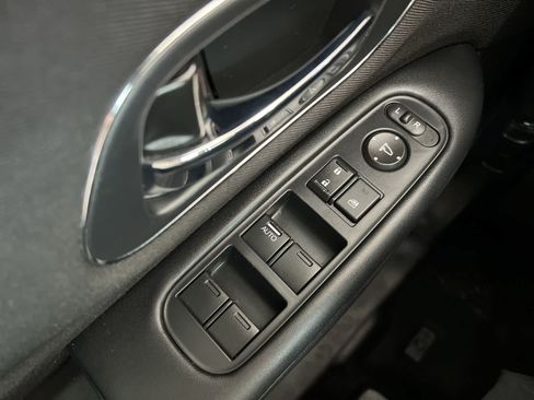 Used 2017 Honda HR-V EX image 24