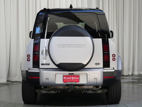 Used 2020 Land Rover Defender 110 First Edition image 8