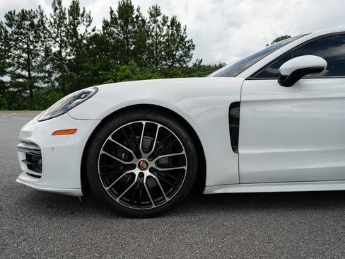 Used 2023 Porsche Panamera 4 w/ Premium Package AWD/4WD image 12