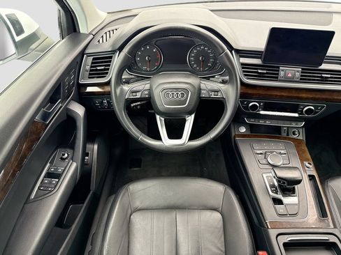 Used 2019 Audi Q5 Prestige w/ Convenience Package AWD/4WD image 10