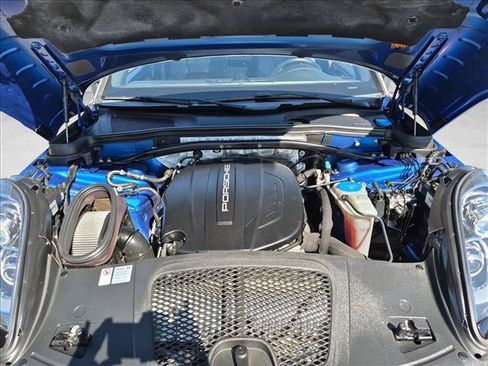 Used 2018 Porsche Macan AWD/4WD image 25