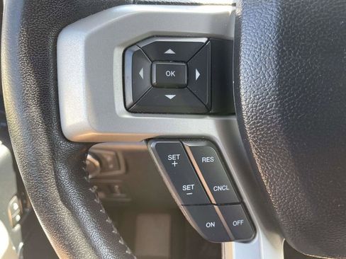 Used 2019 Ford F150 Lariat image 27
