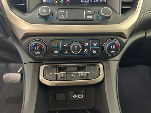 Used 2023 GMC Acadia Denali w/ Black Diamond Edition AWD/4WD image 21