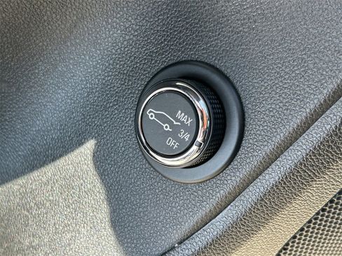 Used 2020 Chevrolet Blazer LT image 24