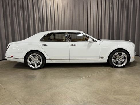 Used 2012 Bentley Mulsanne image 4