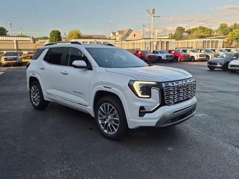 New 2027 GMC Terrain Denali w/ LPO, Floor Liner Package AWD/4WD image 3