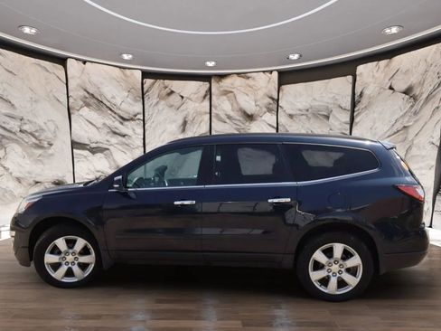 Used 2016 Chevrolet Traverse LT w/ Style and Technology Package image 9