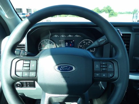 New 2025 Ford F350 XL w/ STX Appearance Package AWD/4WD image 14