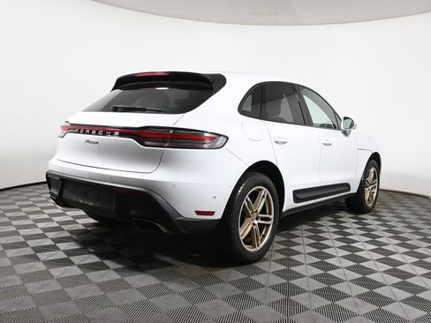 Used 2023 Porsche Macan AWD/4WD image 11