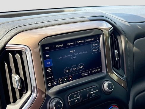 Used 2022 Chevrolet Silverado 3500 High Country AWD/4WD image 15