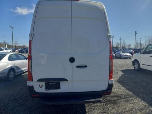 Used 2019 Mercedes-Benz Sprinter 170 Cargo image 5