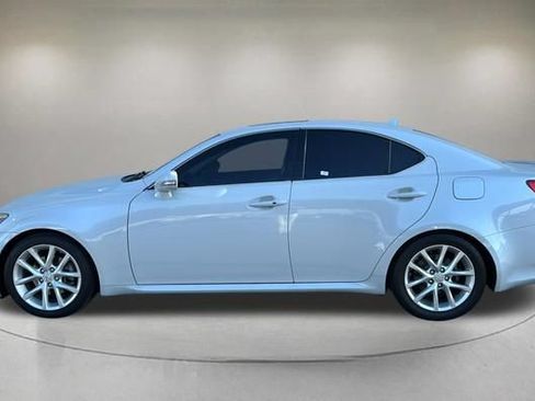 Used 2011 Lexus IS 250 w/ Premium Pkg Value Edition RWD image 5