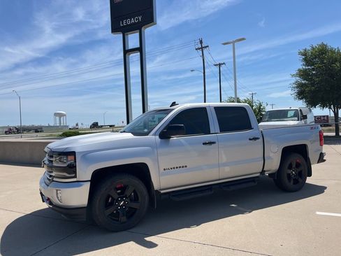 Used 2018 Chevrolet Silverado 1500 LTZ Z71 w/ Redline Edition AWD/4WD image 1