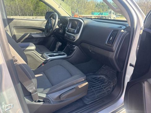 Used 2019 Chevrolet Colorado LT w/ LT Convenience Package AWD/4WD image 30