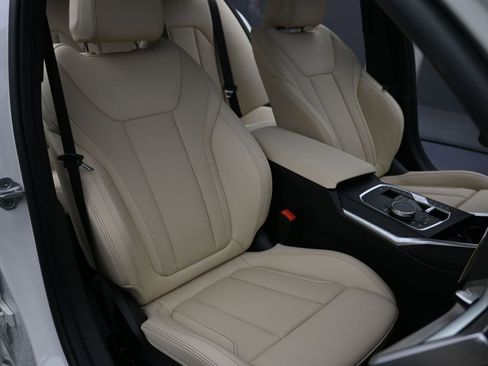 New 2026 BMW 330i xDrive Sedan w/ Premium Package AWD/4WD image 21