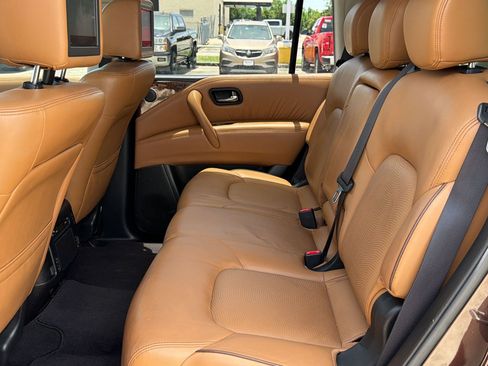 Used 2018 Nissan Armada Platinum w/ Interior Lighting Package RWD image 23