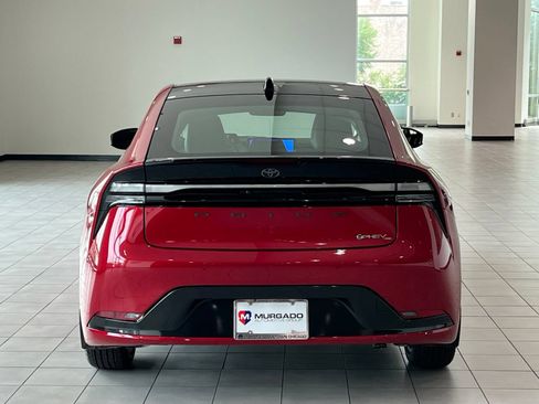 New 2026 Toyota Prius Plug-In Hybrid FWD image 8