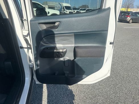 Used 2022 Ford Maverick XL image 16