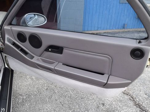 Used 1993 Porsche 928 GTS RWD image 49