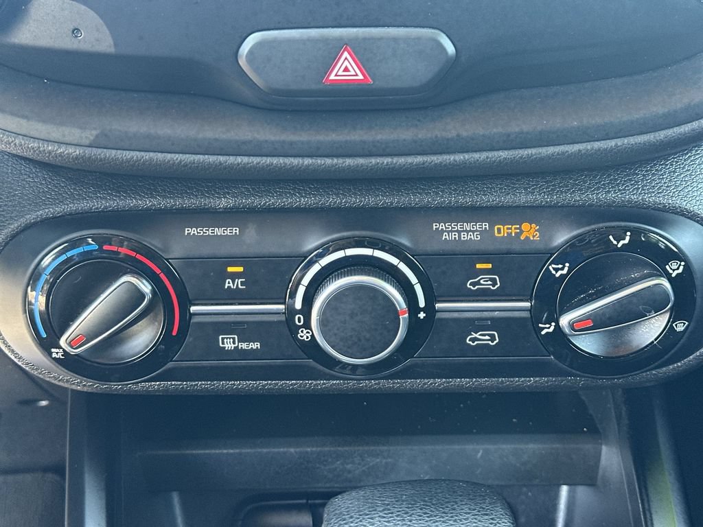 Used 2024 Kia Soul LX w/ Option Group 015 FWD image 28
