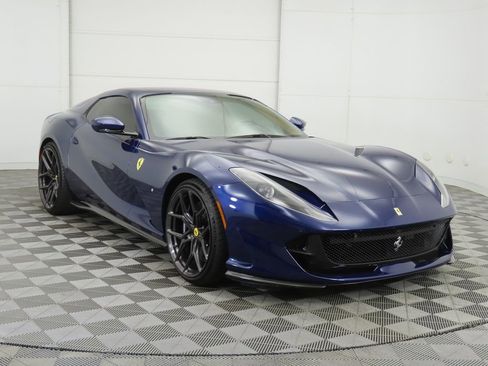 Used 2021 Ferrari 812 GTS image 11