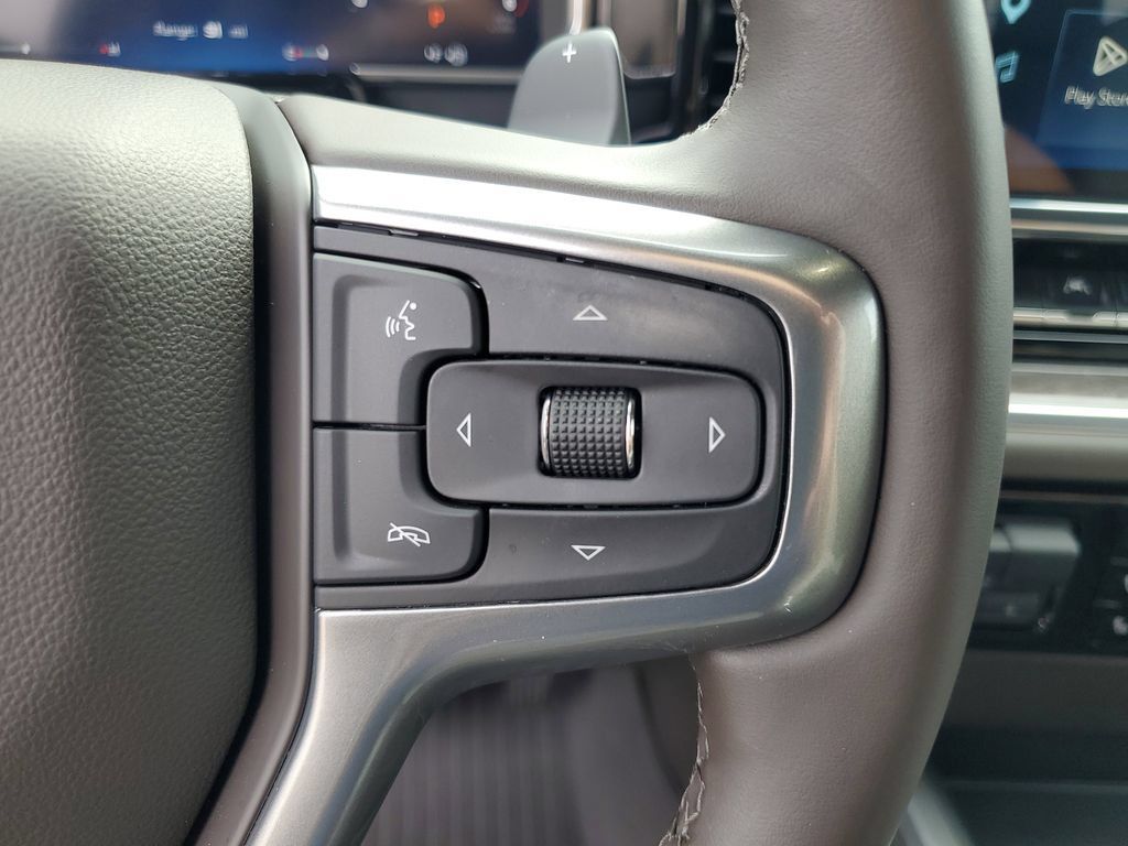 Used 2026 Chevrolet Silverado 1500 LTZ AWD/4WD image 12