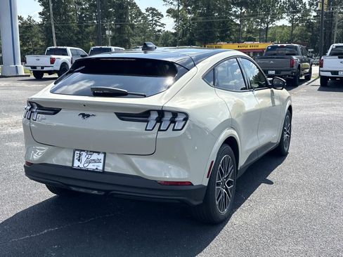 New 2025 Ford Mustang Mach-E Premium image 38