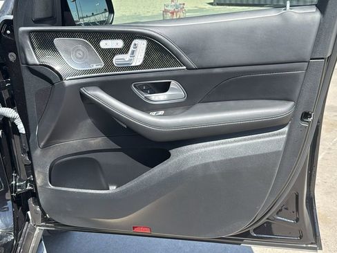 Used 2023 Mercedes-Benz GLS 63 AMG 4MATIC image 32