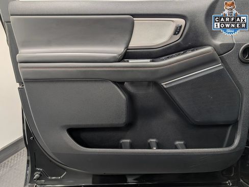 Used 2025 Ford Expedition Active AWD/4WD image 8