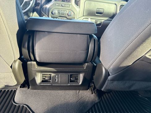 Used 2024 Chevrolet Silverado 1500 Custom image 33