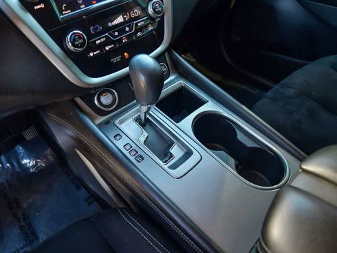 Used 2021 Nissan Murano S image 19