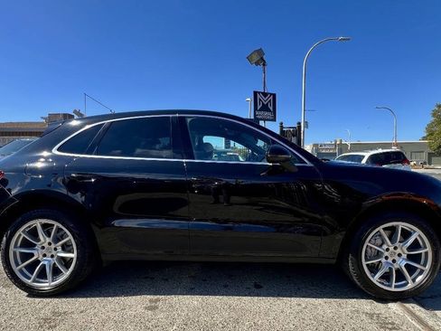 Used 2016 Porsche Macan S AWD/4WD image 7